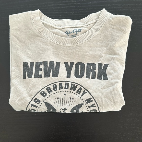 Brandy Melville/John Galt women’s tee. - Picture 1 of 4
